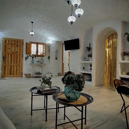 Villa Cueva Otto Privada à Baza Extérieur photo
